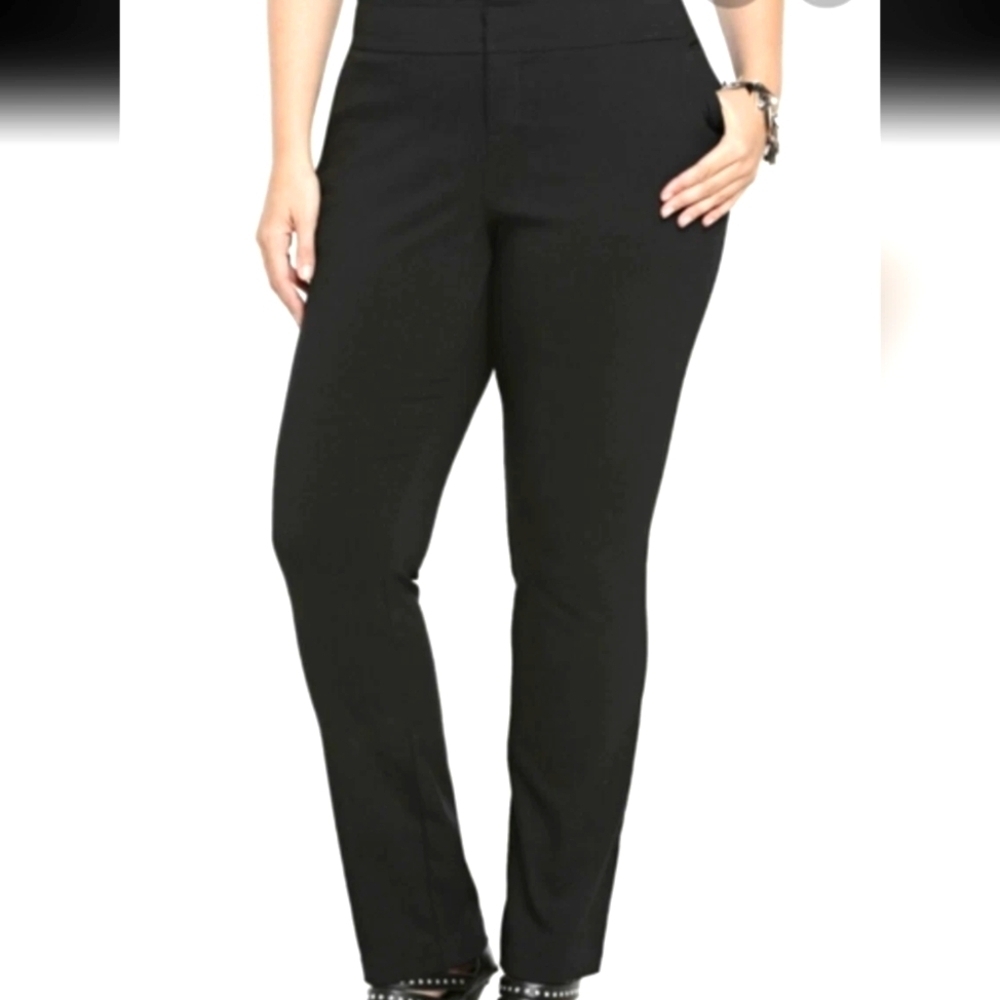 New Torrid studio Jetsetter Straight Leg Trousers Pants Short plus Size 24 S NWT